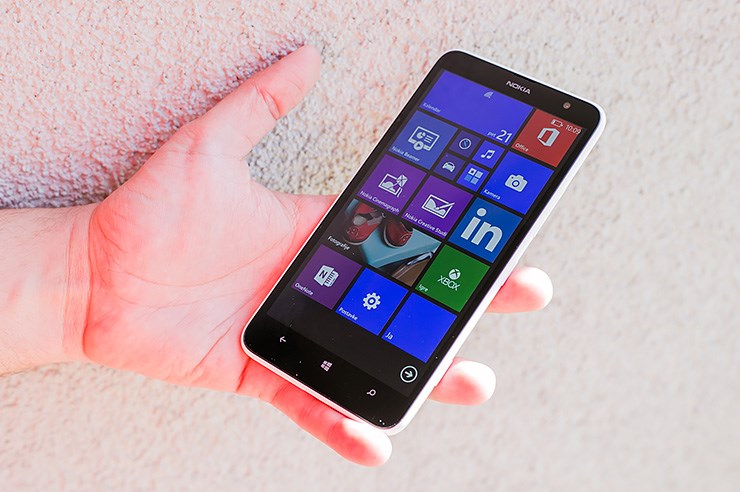 Nokia Lumia 1320 (35).jpg